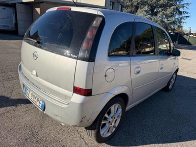 Opel Meriva 1.6 16V Cosmo (18)