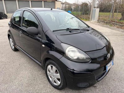 Toyota Aygo 1.0 12V VVT-i 5 porte Deep Ocean Connect usata