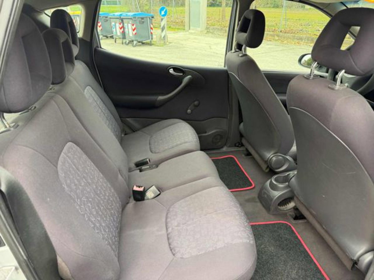 Mercedes-Benz Classe A 170 CDI cat Avantgarde Lunga (3)
