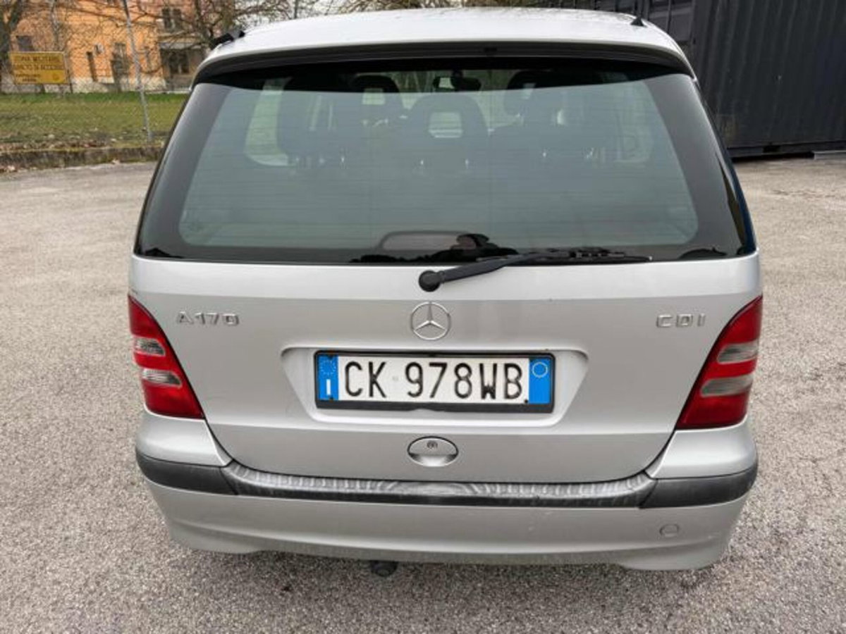 Mercedes-Benz Classe A 170 CDI cat Avantgarde Lunga (10)