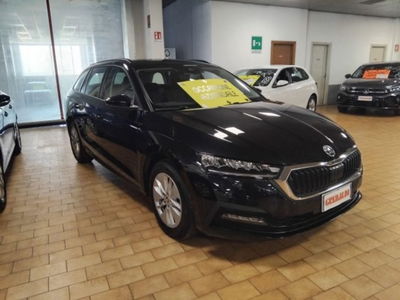 Skoda Octavia Station Wagon 2.0 TDI EVO SCR DSG Wagon Executive usata