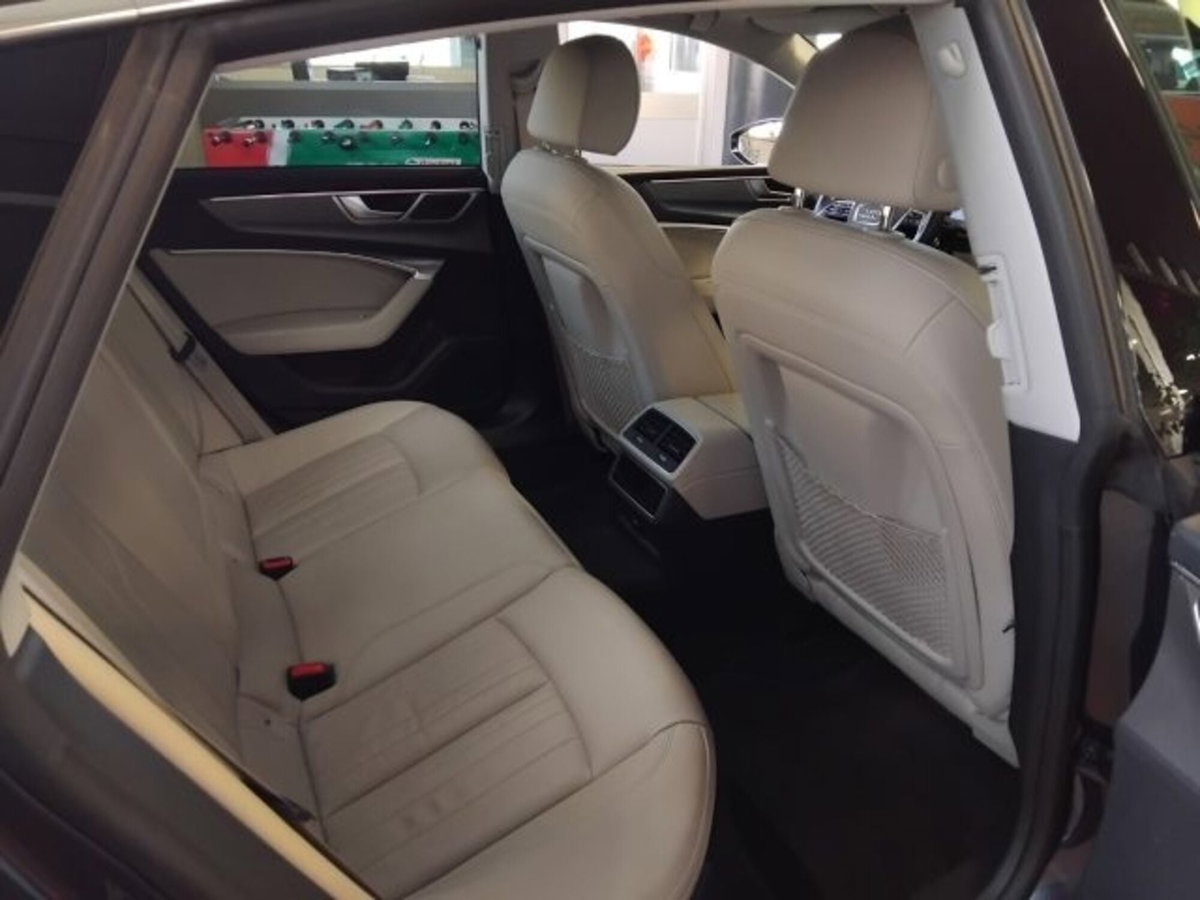Audi A7 Sportback 40 2.0 TDI S tronic Business Plus (11)