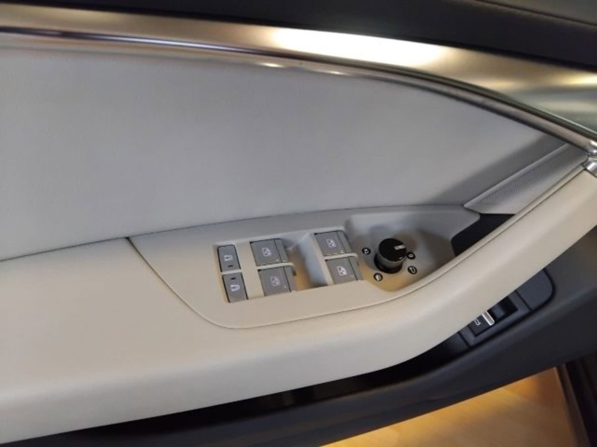 Audi A7 Sportback 40 2.0 TDI S tronic Business Plus (17)
