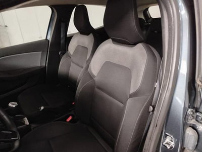 Renault Clio 1.0 tce Techno Gpl 100cv (9)