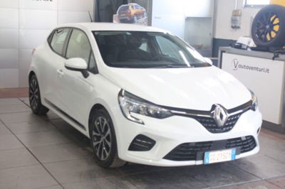 Renault Clio Full Hybrid E-Tech 140 CV 5 porte Zen usata