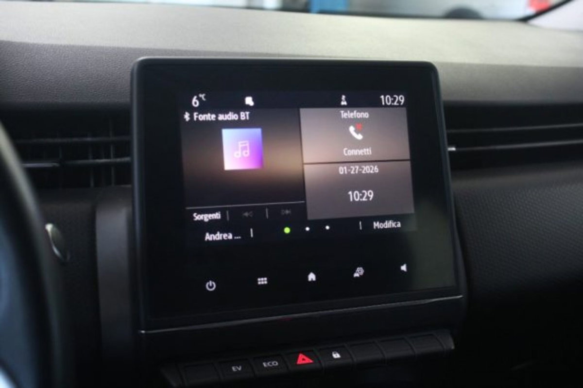 Renault Clio Full Hybrid E-Tech 140 CV 5 porte Zen (13)