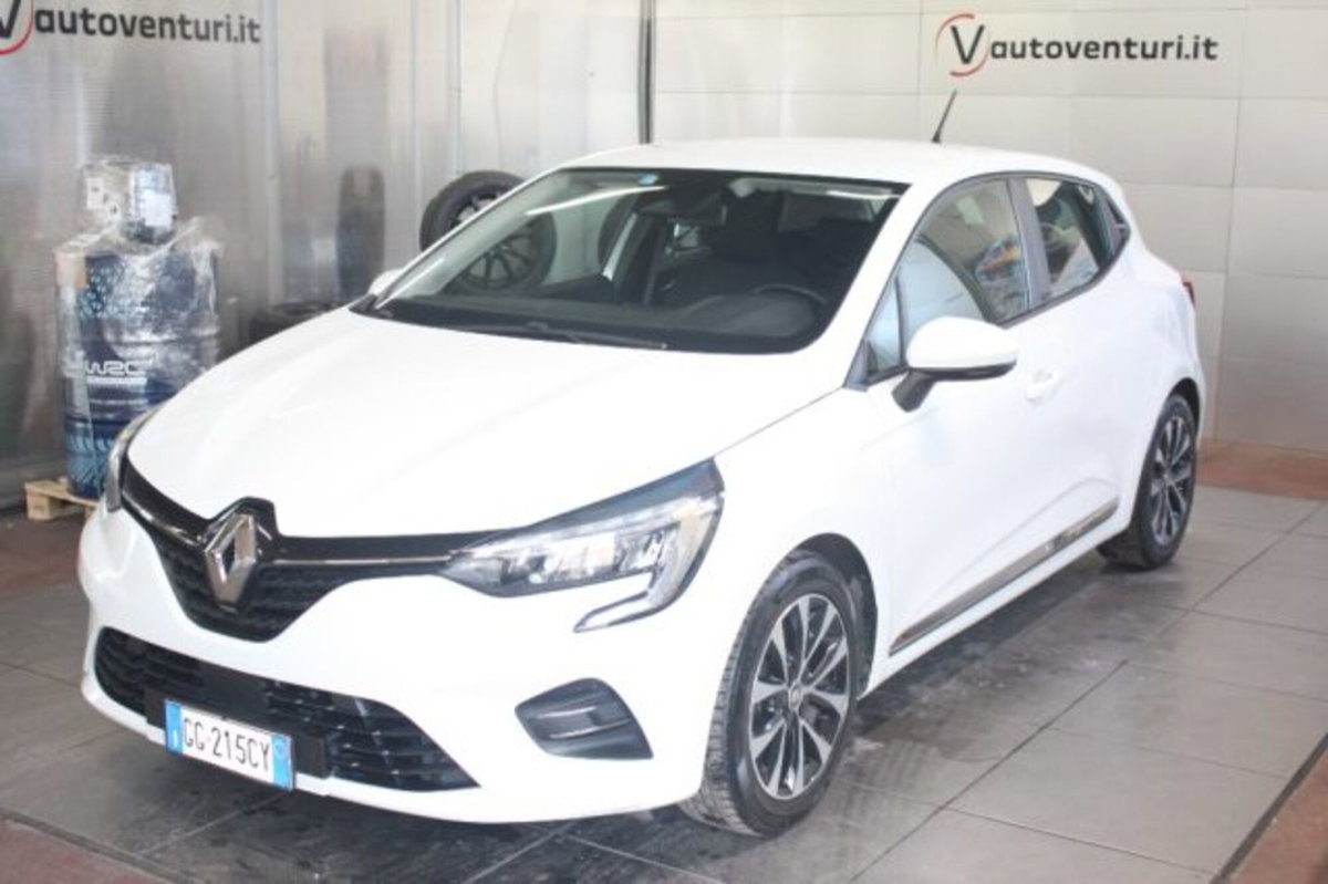 Renault Clio Full Hybrid E-Tech 140 CV 5 porte Zen (3)