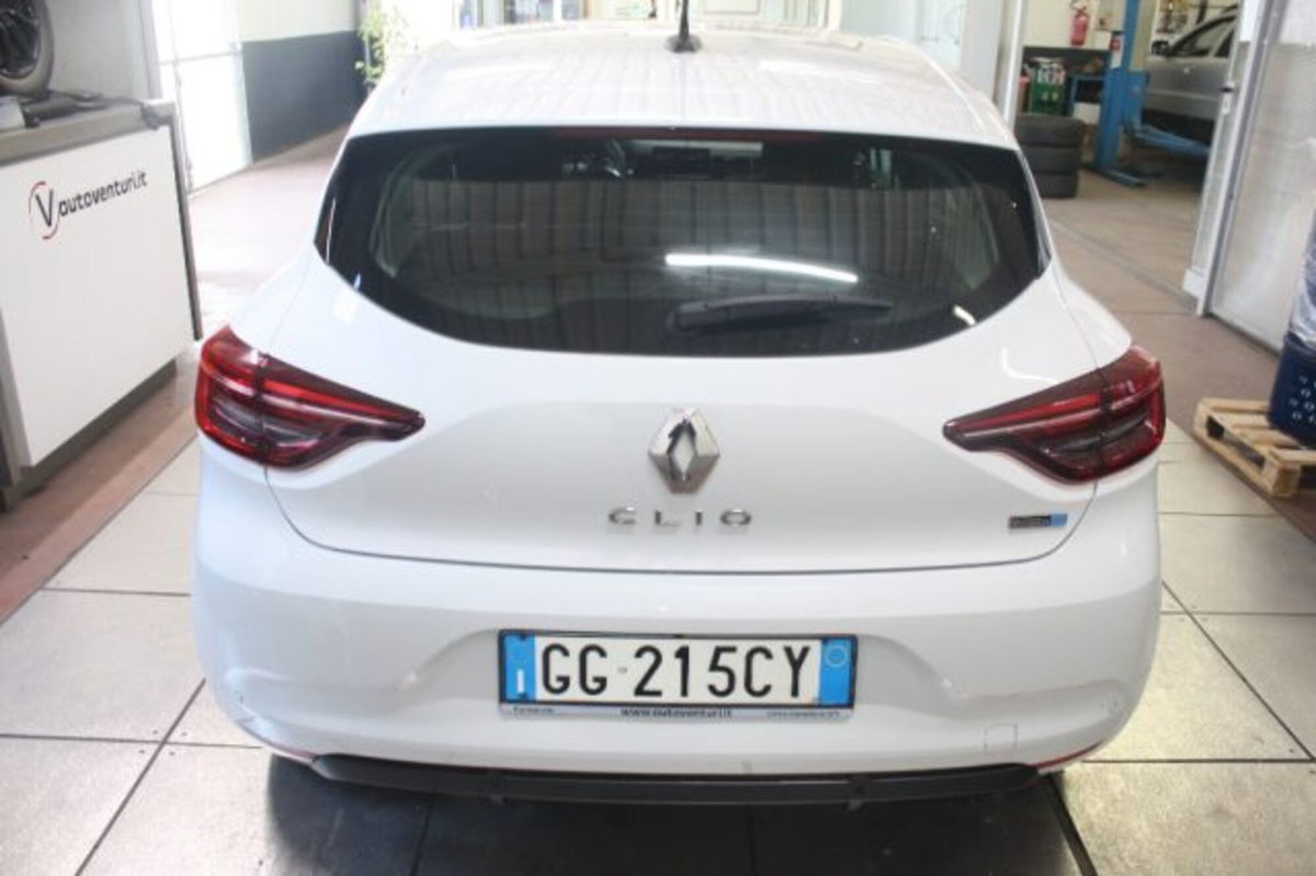 Renault Clio Full Hybrid E-Tech 140 CV 5 porte Zen (5)