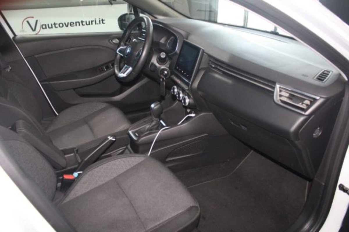 Renault Clio Full Hybrid E-Tech 140 CV 5 porte Zen (7)