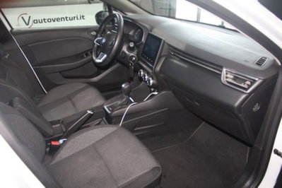 Renault Clio Full Hybrid E-Tech 140 CV 5 porte Zen (7)