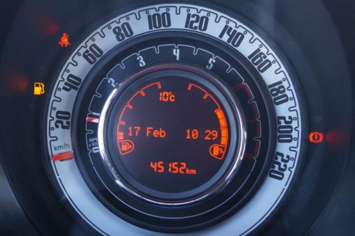 Fiat 500 1.0 Hybrid Club (9)