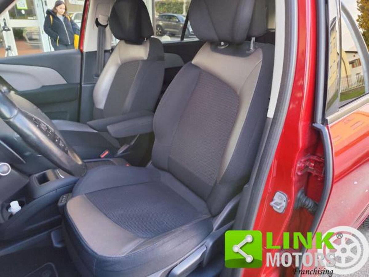 Citroen Grand C4 Picasso BlueHDi 150 S&S EAT6 Exclusive (5)