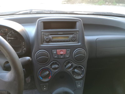 Fiat Panda 1.2 Dynamic (11)