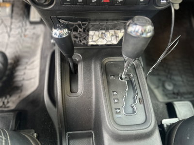 Jeep Wrangler Unlimited 2.8 CRD DPF Sahara (10)