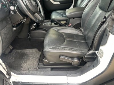 Jeep Wrangler Unlimited 2.8 CRD DPF Sahara (5)