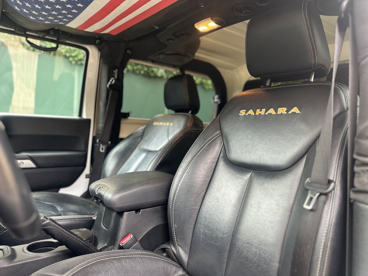 Jeep Wrangler Unlimited 2.8 CRD DPF Sahara (6)