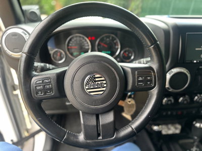 Jeep Wrangler Unlimited 2.8 CRD DPF Sahara (9)