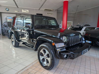 Jeep Wrangler Unlimited 2.8 CRD DPF Sahara usata