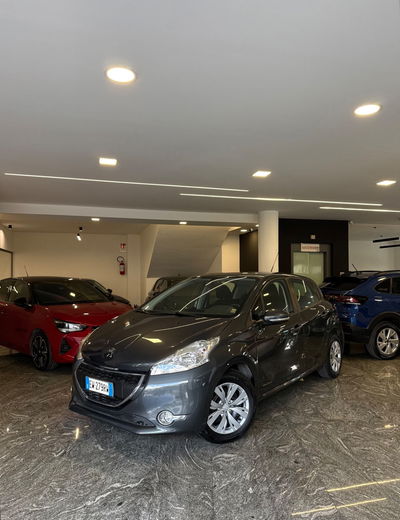 Peugeot 208 VTi 82 CV 5 porte Allure usata