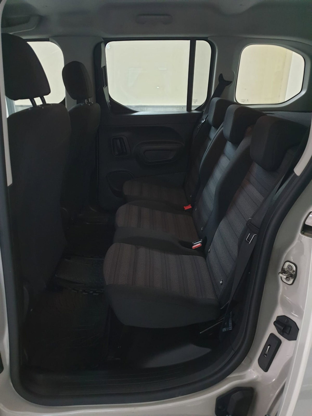 Opel Combo Life 1.5D 130 CV S&S MT6 Advance XL (12)