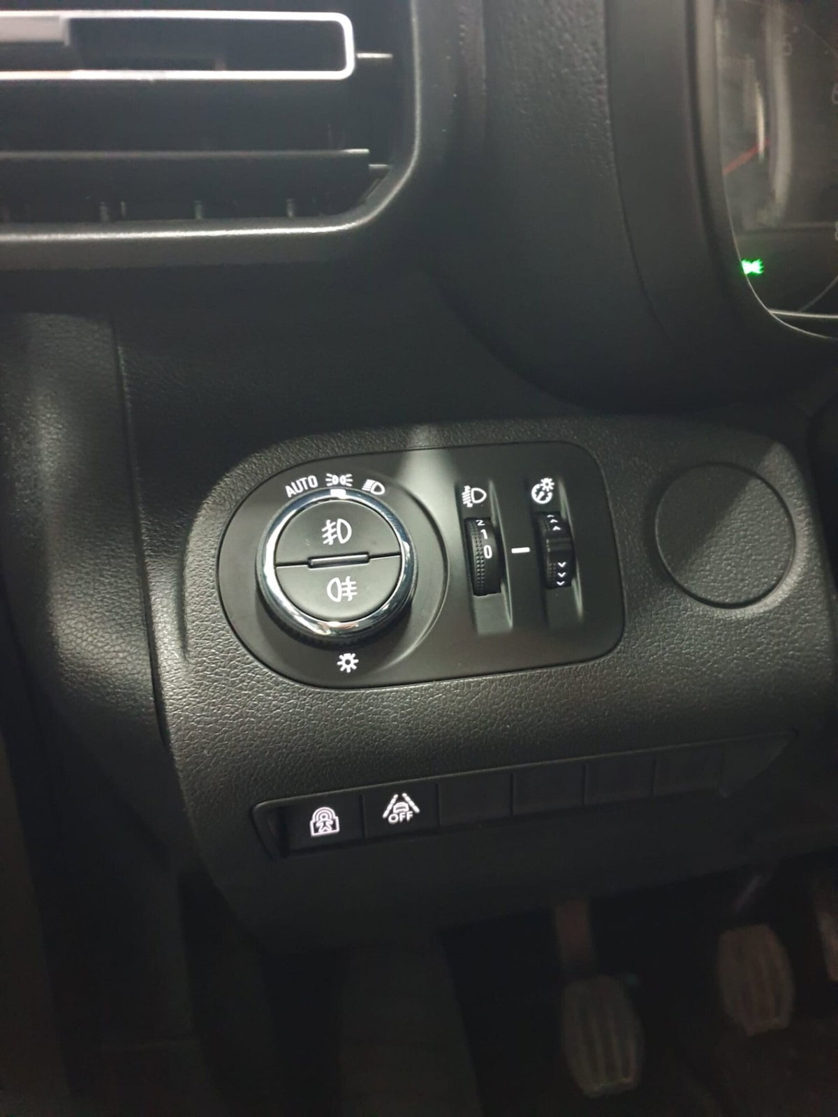 Opel Combo Life 1.5D 130 CV S&S MT6 Advance XL (17)