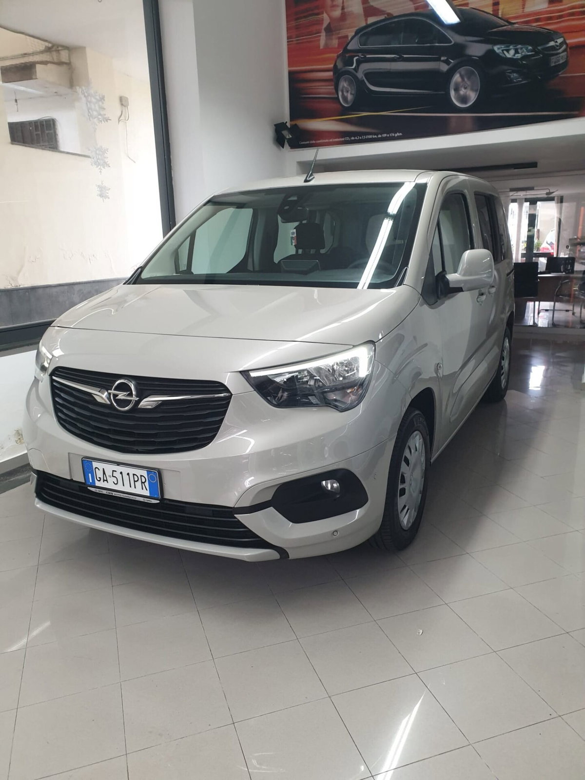 Opel Combo Life 1.5D 130 CV S&S MT6 Advance XL (3)