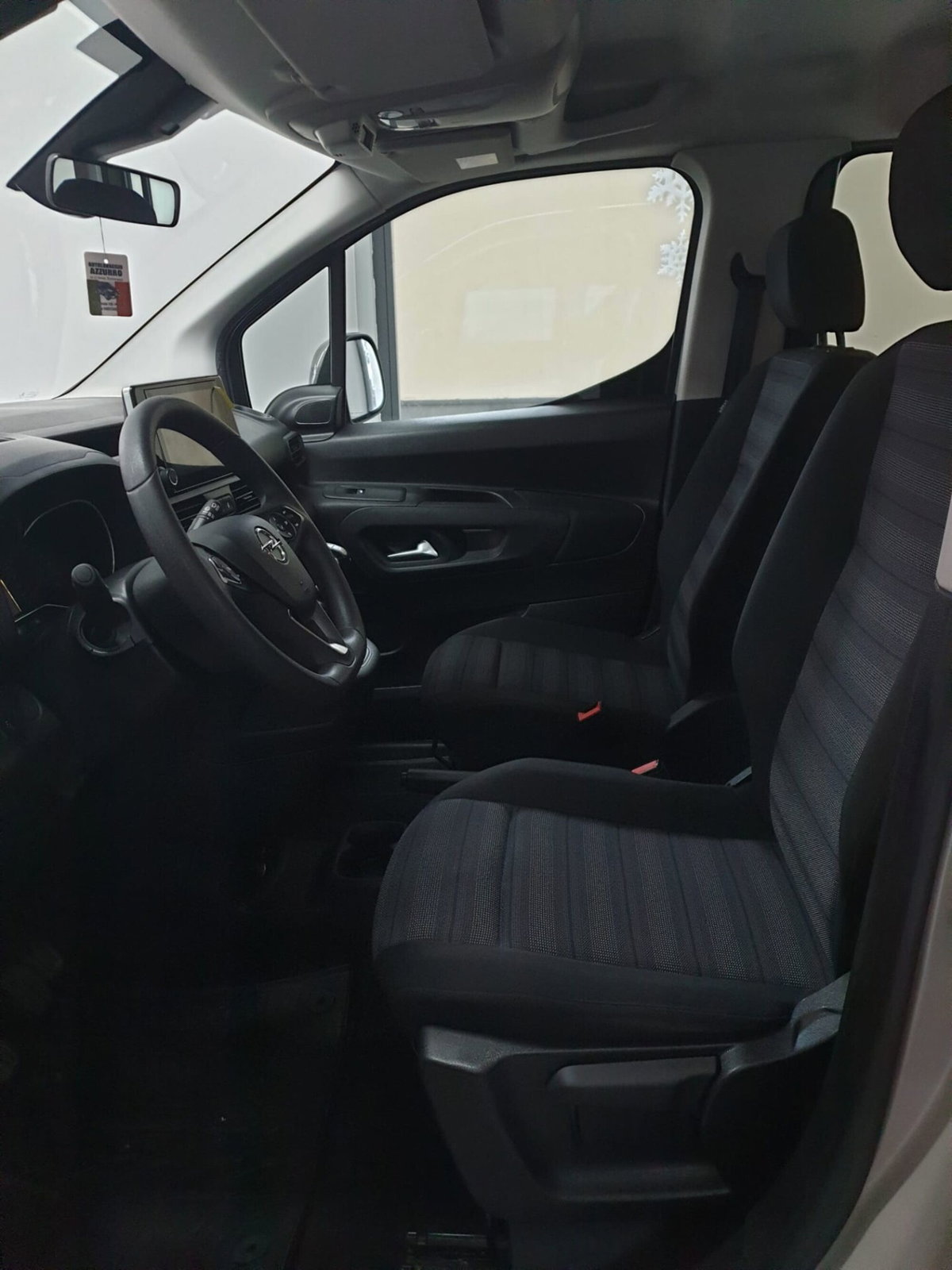 Opel Combo Life 1.5D 130 CV S&S MT6 Advance XL (9)