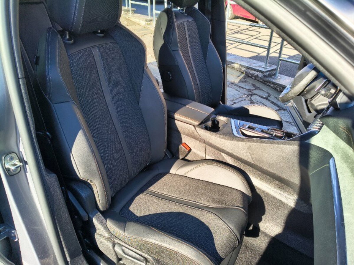 Peugeot 3008 BlueHDi 130 S&S EAT8 GT (8)