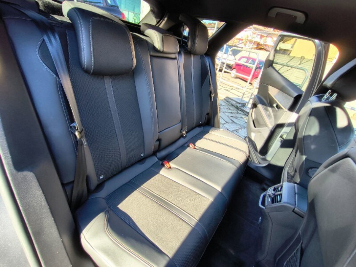 Peugeot 3008 BlueHDi 130 S&S EAT8 GT (9)
