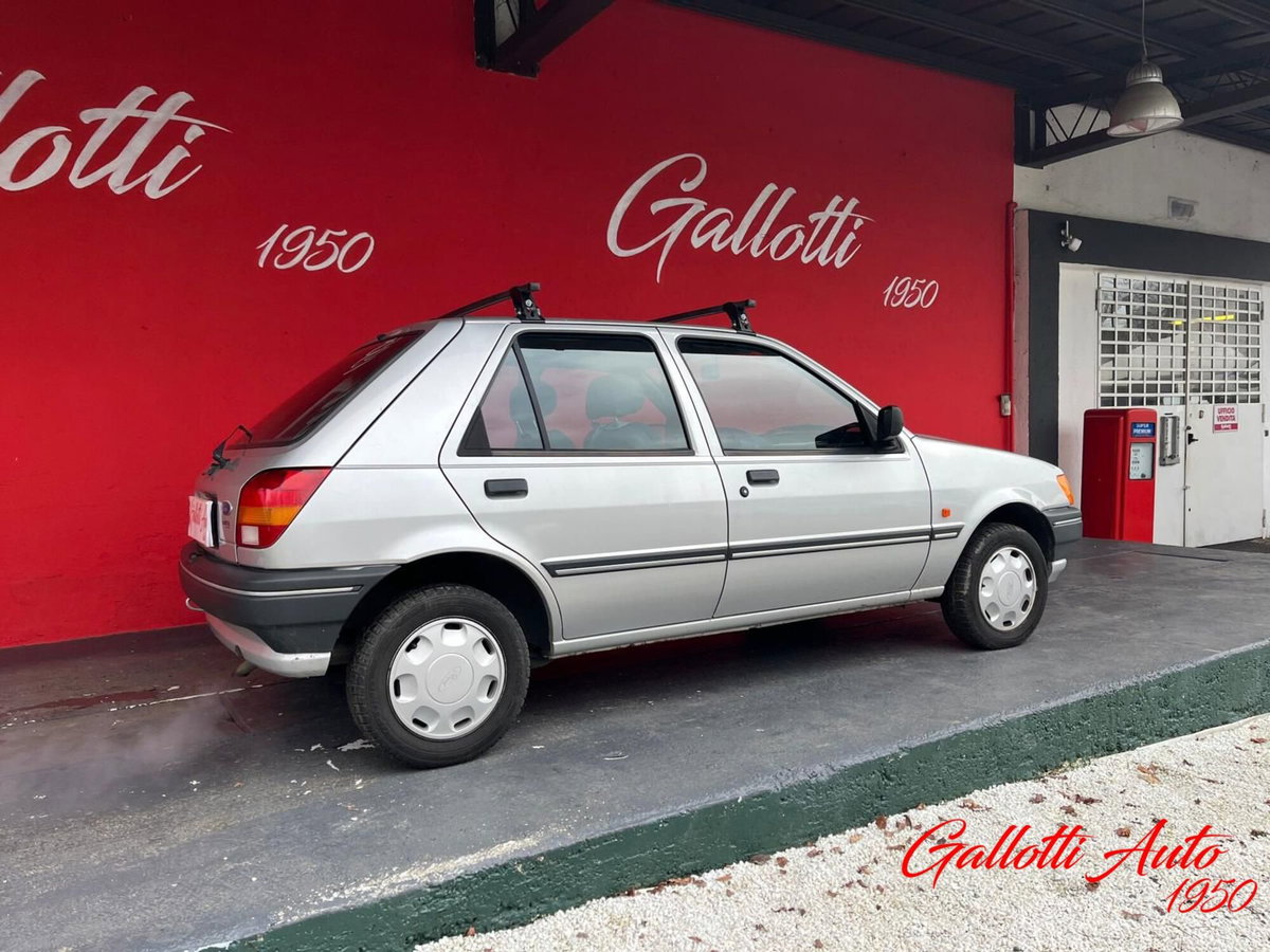 Ford Fiesta 1.1 5 porte SX (16)