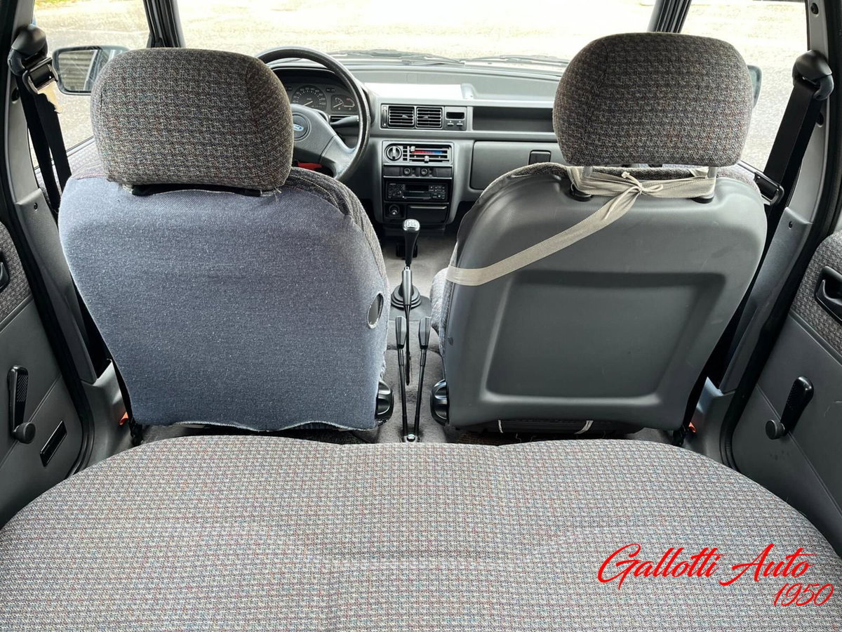Ford Fiesta 1.1 5 porte SX (19)