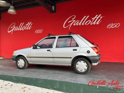 Ford Fiesta 1.1 5 porte SX (2)