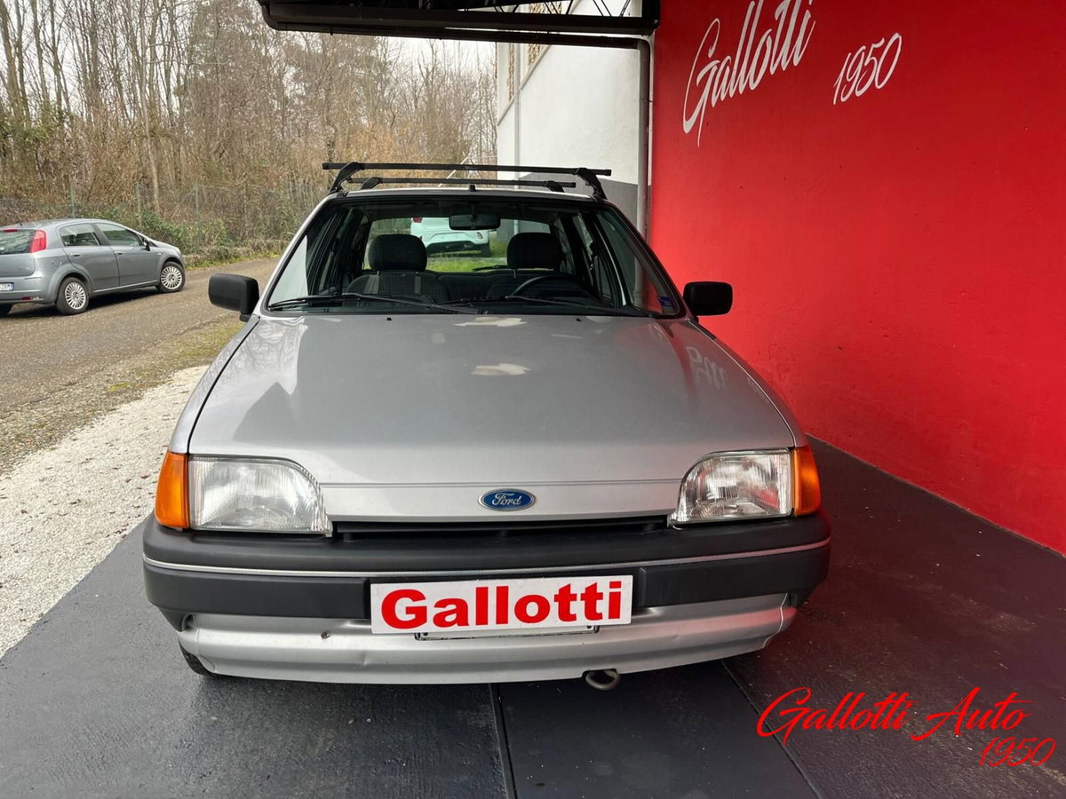 Ford Fiesta 1.1 5 porte SX (4)