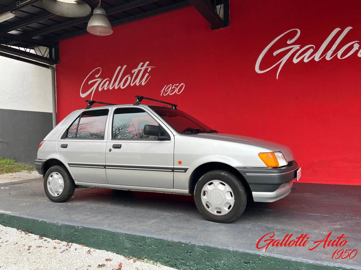 Ford Fiesta 1.1 5 porte SX (5)