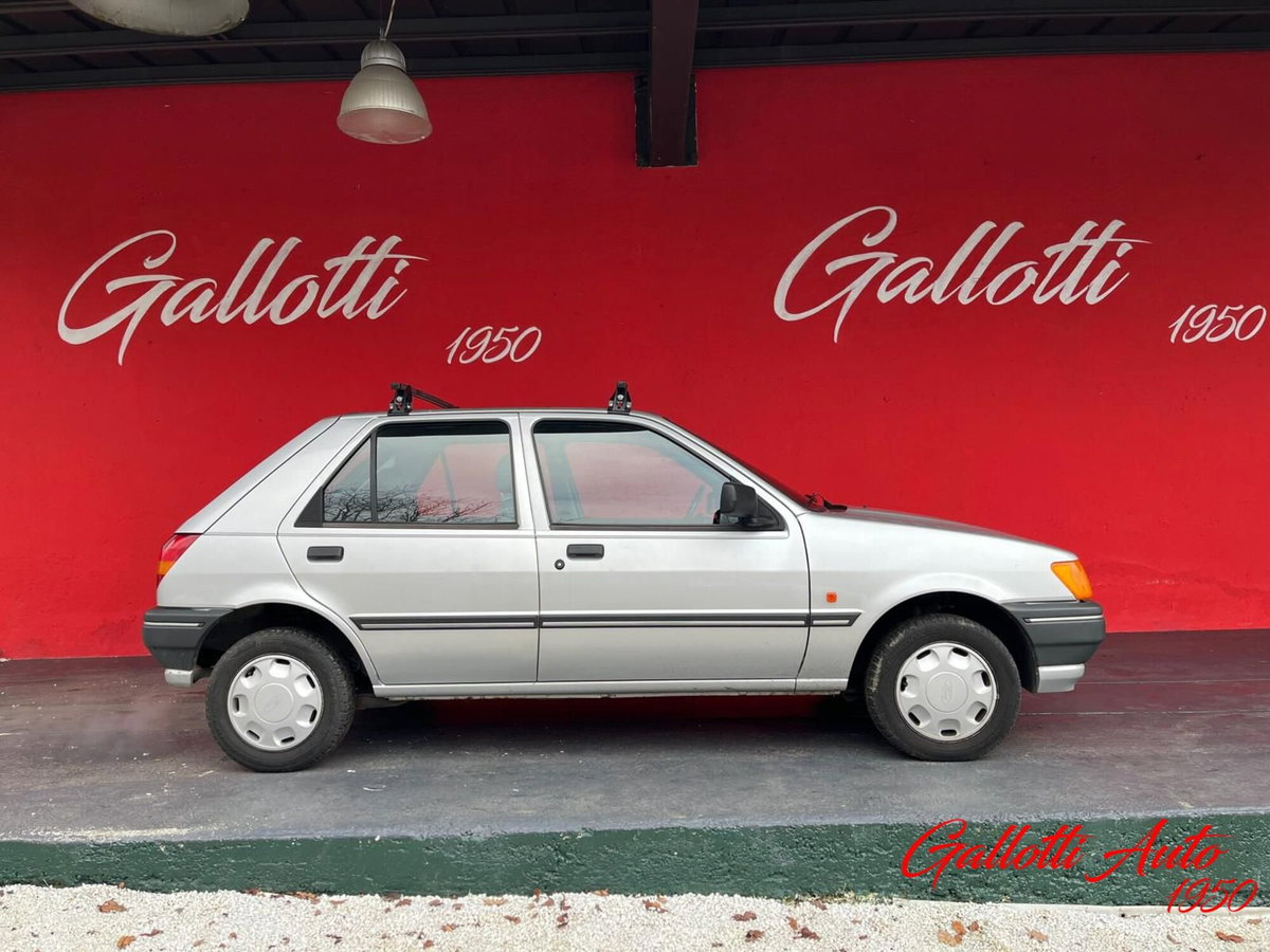 Ford Fiesta 1.1 5 porte SX (6)