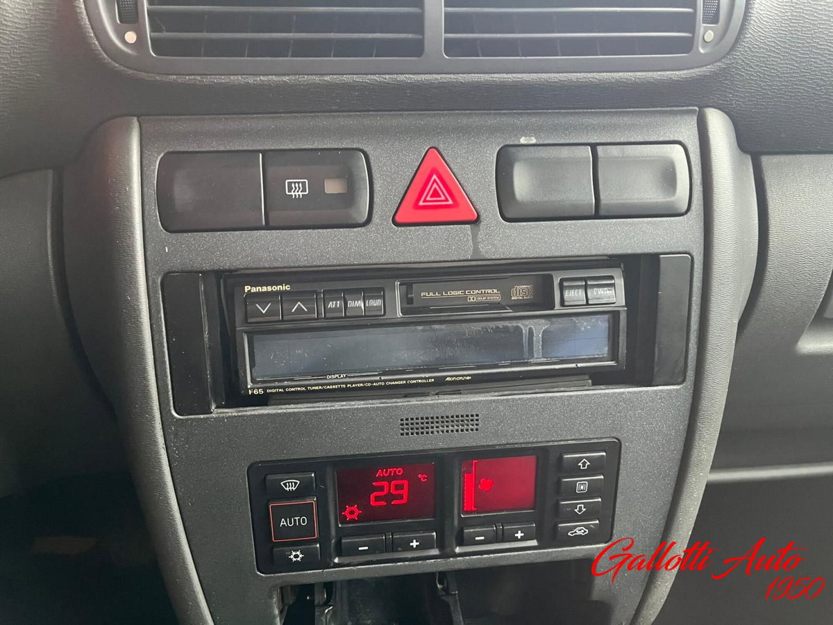 Audi A3 1.8 turbo 20V cat 3p. Ambiente (12)