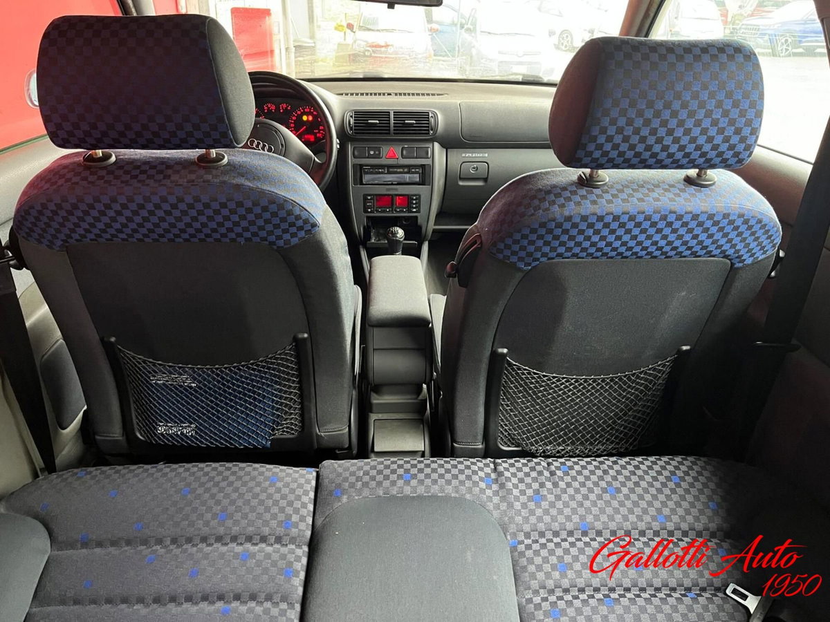Audi A3 1.8 turbo 20V cat 3p. Ambiente (14)