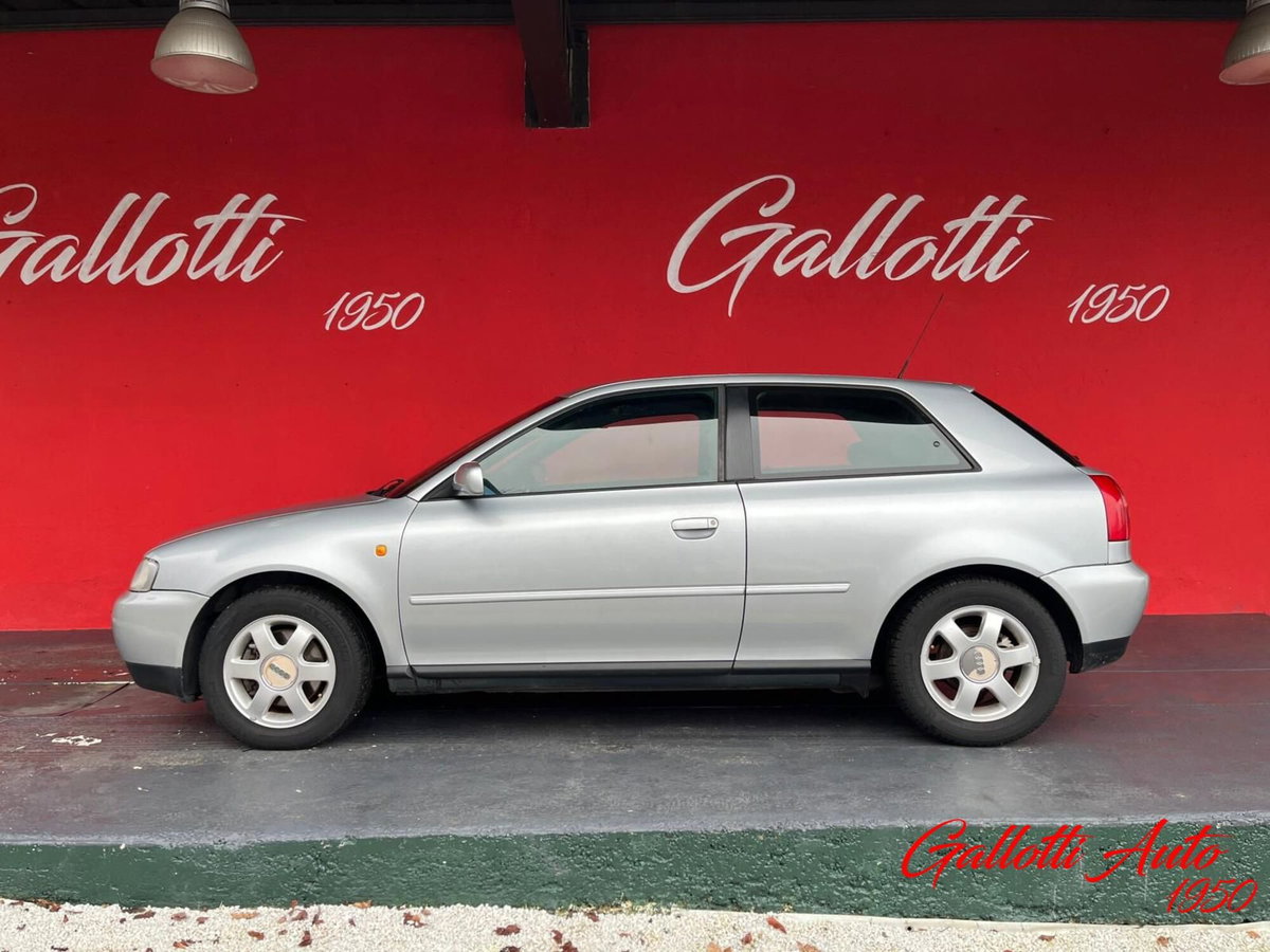 Audi A3 1.8 turbo 20V cat 3p. Ambiente (4)