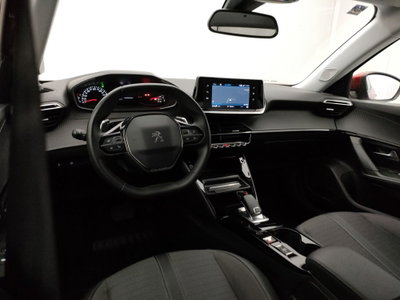 Peugeot 2008 PureTech 130 S&S EAT8 Allure Pack (9)