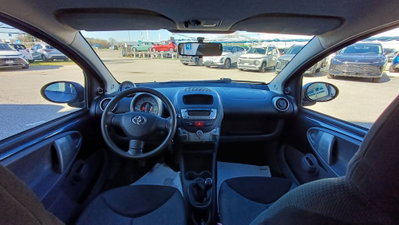 Toyota Aygo 1.0 12V VVT-i 5 porte Sol (11)