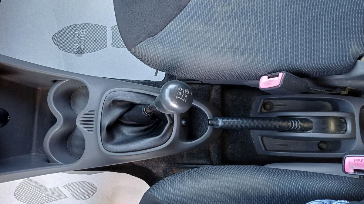 Toyota Aygo 1.0 12V VVT-i 5 porte Sol (15)
