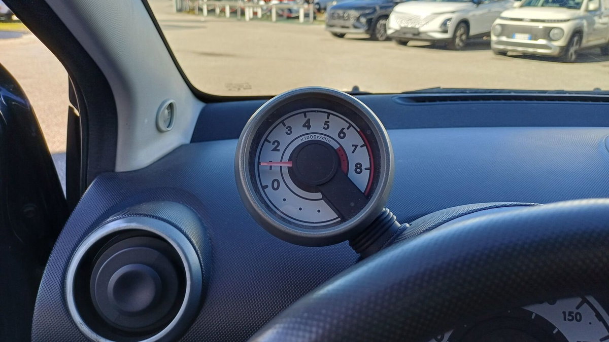Toyota Aygo 1.0 12V VVT-i 5 porte Sol (17)