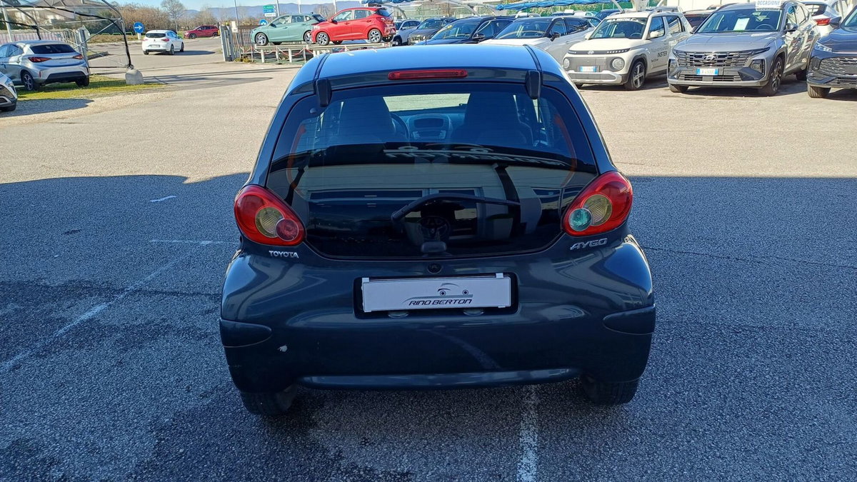 Toyota Aygo 1.0 12V VVT-i 5 porte Sol (4)