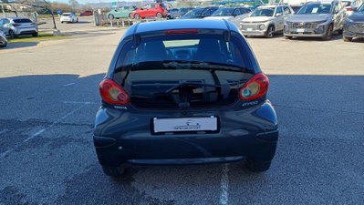 Toyota Aygo 1.0 12V VVT-i 5 porte Sol (4)