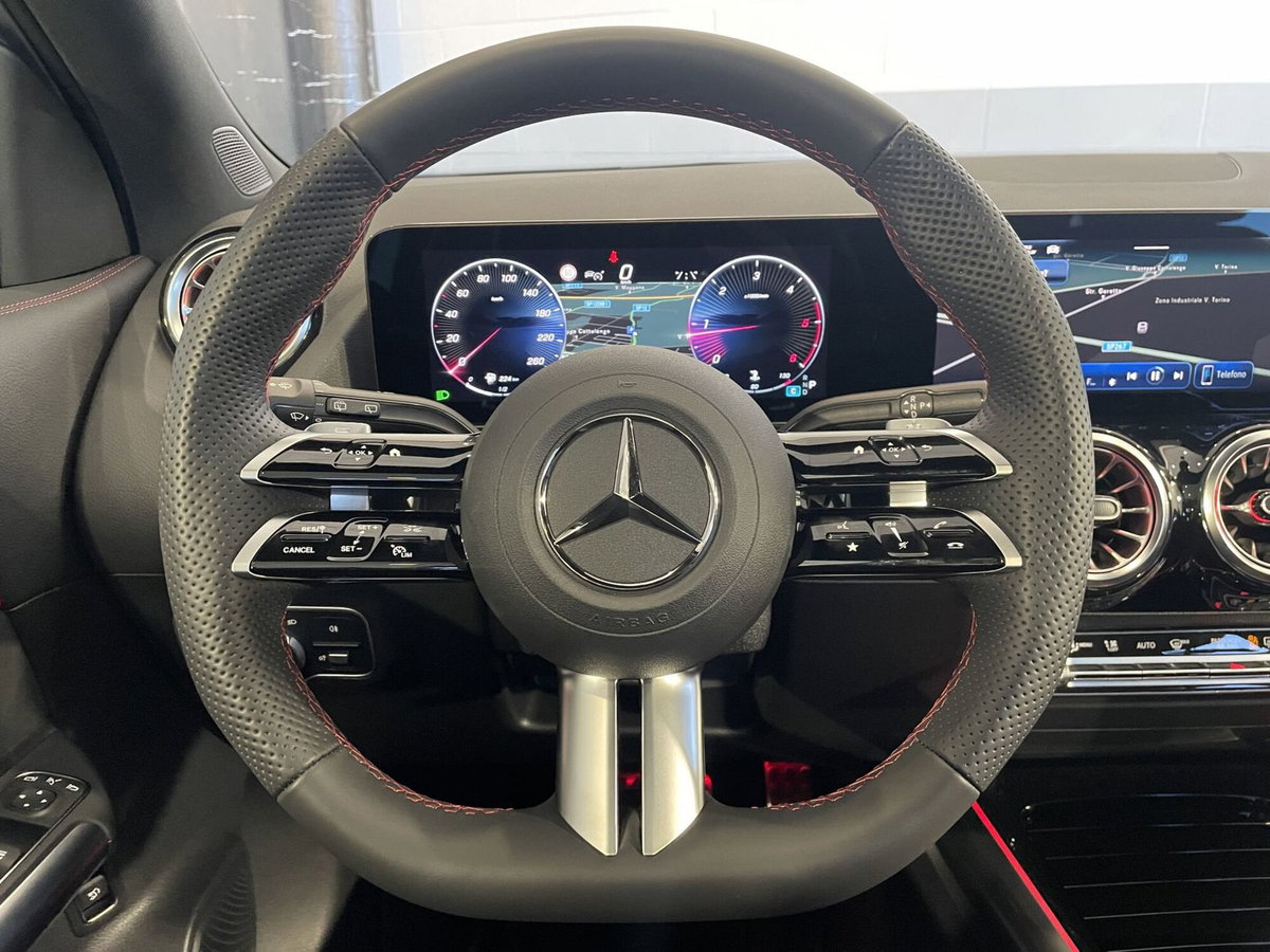 Mercedes-Benz GLA SUV 200 d AMG Line Premium Plus 4matic auto (12)