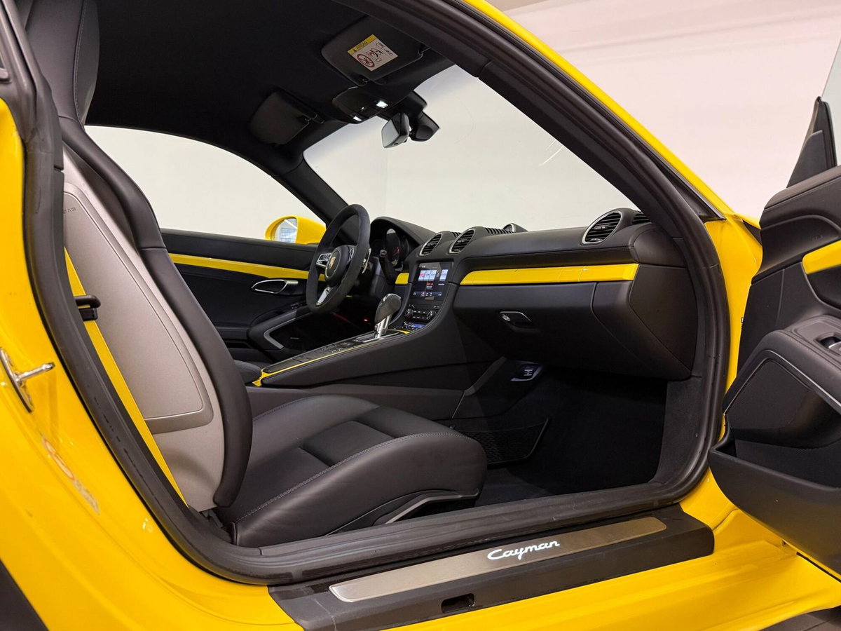Porsche 718 Cayman  Cayman 2.0 Style Edition 300cv (13)