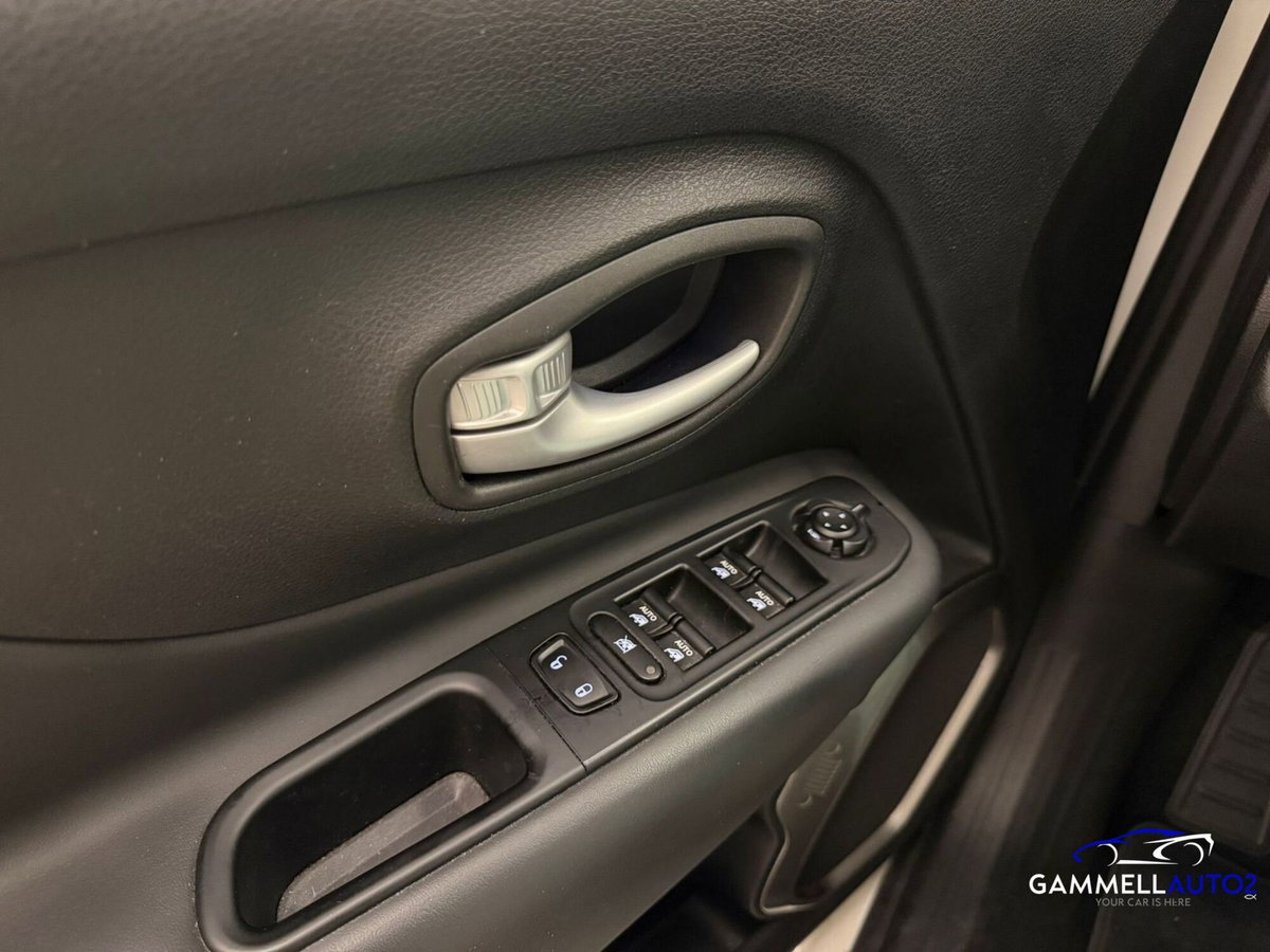 Jeep Renegade 1.6 Mjt 130 CV Limited (19)