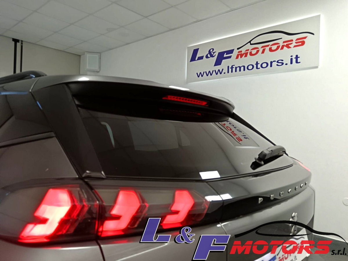 Peugeot 2008 BlueHDi 110 S&S Allure (10)