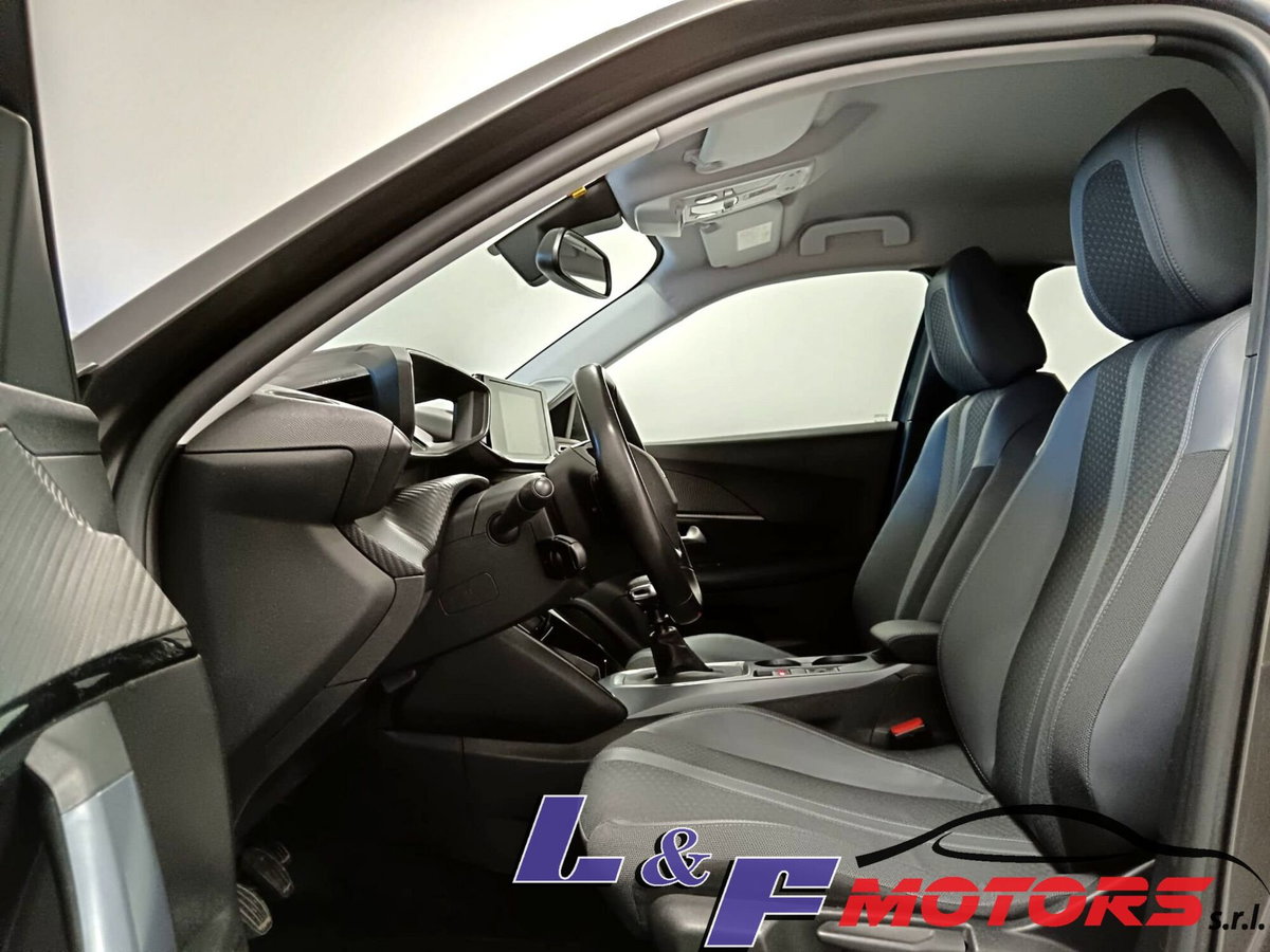 Peugeot 2008 BlueHDi 110 S&S Allure (17)