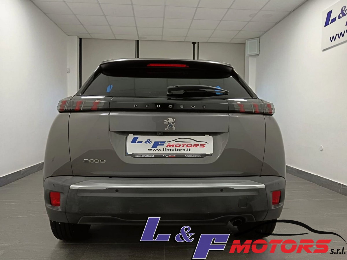 Peugeot 2008 BlueHDi 110 S&S Allure (6)